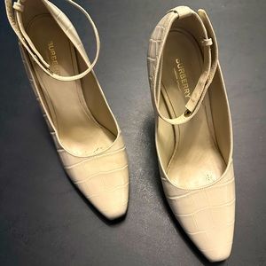 Burberry Heels with straps - size 10 / 41